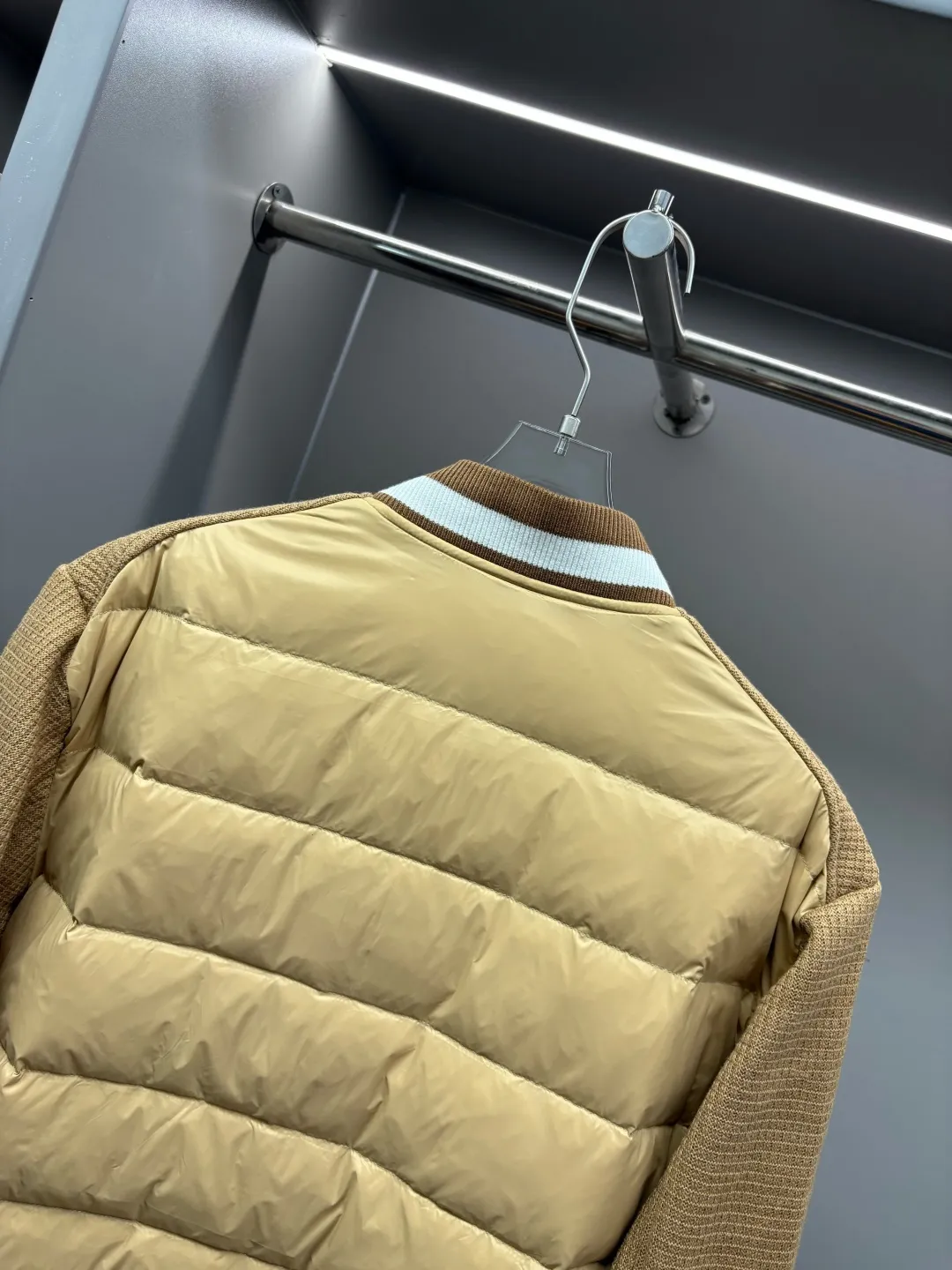 Mocler New Arrival ， ， ✨ Quality ▫️ ， ▫️ ： ▫️ ： ▫️ ： ， · ： · ： · ： ， ， “ + ” ， Premium ， Sizes：M-XXXL ：Black Khaki